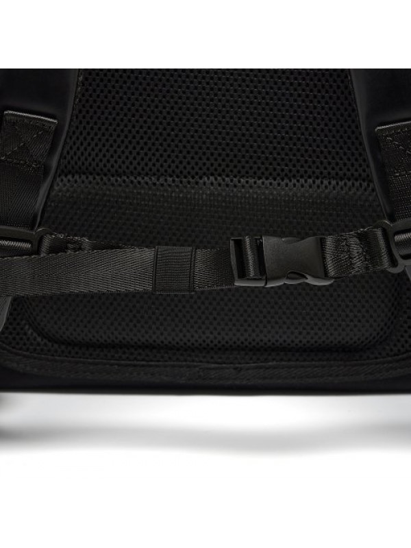 Leather rubbrer logo backpack [black]