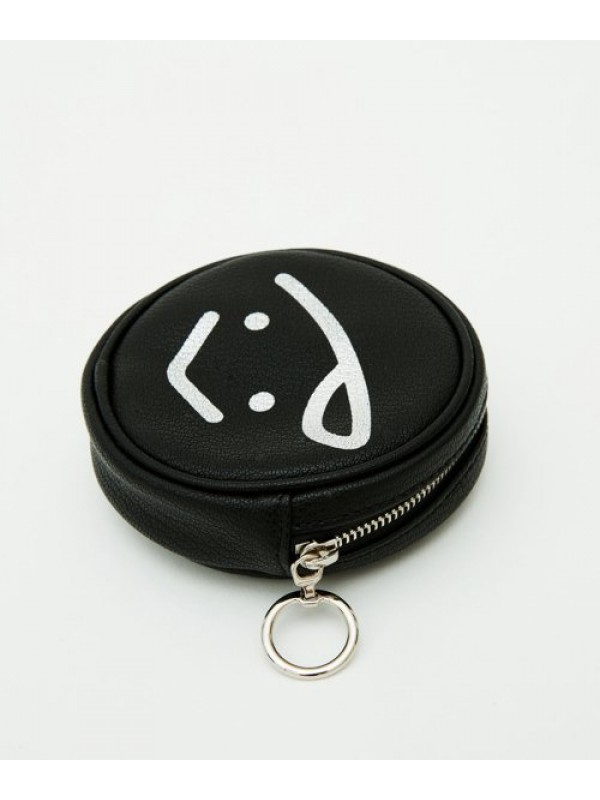 ESSENTIAL POUCH BAG